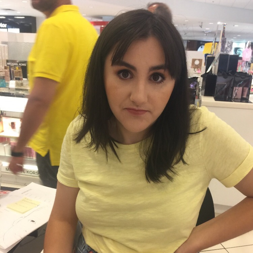 hi! Im Renée - Picture 2 of 2